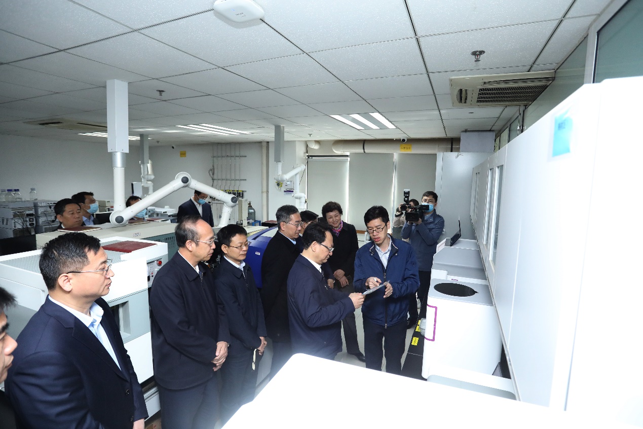 https://www.tsinghua.edu.cn/__local/4/6D/BC/CB2C549D5C9EFCA9CCF502051E9_8F6707EE_4D8C3.jpg