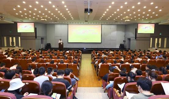 https://news.tsinghua.edu.cn/__local/1/EB/7C/26A5D8D52BDD0616D46DC3FB28D_B20074E8_5D09E.jpeg