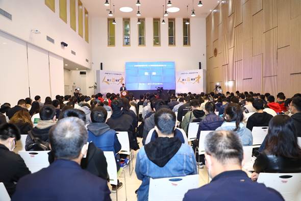 https://news.tsinghua.edu.cn/__local/4/94/72/9BE5B12175E46B2063A1BFED574_6E732C7E_5EAB2.jpg