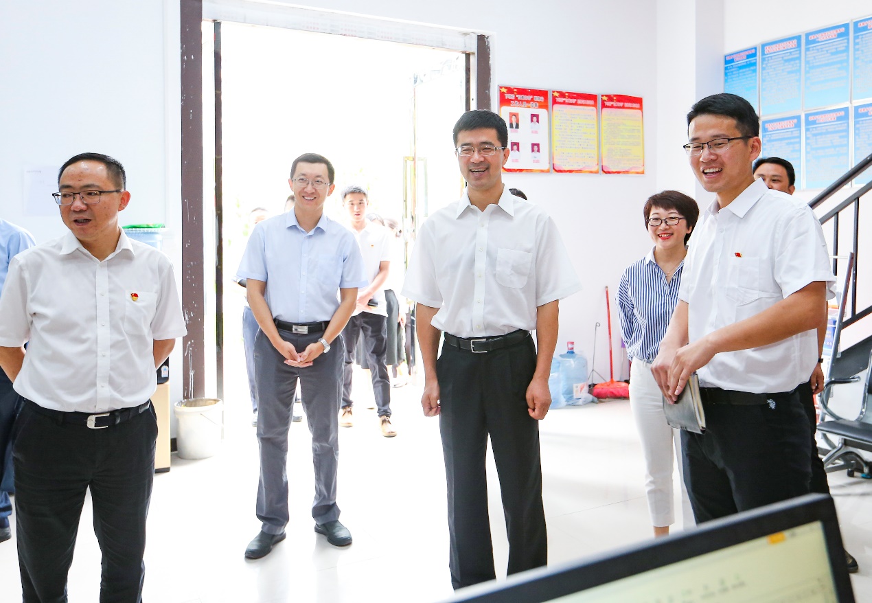 https://www.tsinghua.edu.cn/__local/B/2B/C7/FF5C5AB1274E5E728B662A11EF9_9B704082_4772E.jpeg