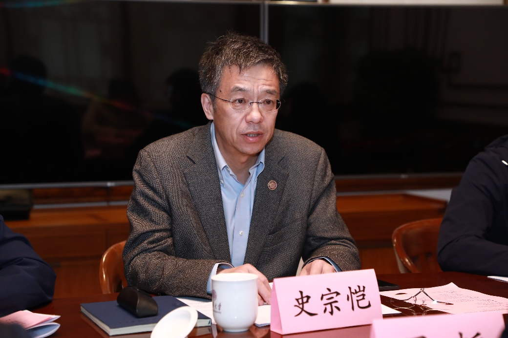 https://www.tsinghua.edu.cn/__local/C/09/2D/3CA850B2CE6D52AD50F6E2B4CEC_AE646BD3_2FF0C.jpg